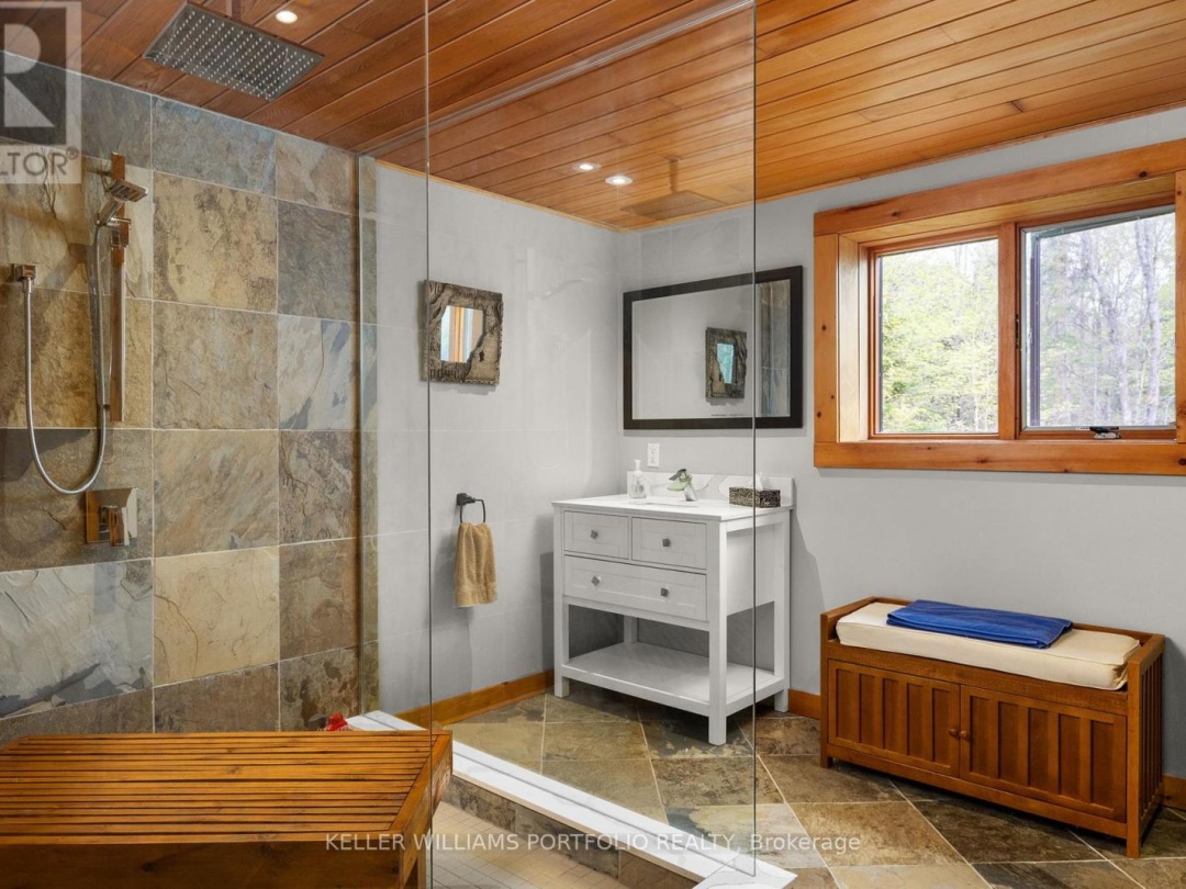 1279 North Drive, Eagle Lake