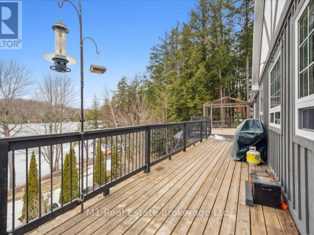 16A Hayhoe Road, Silver Lake