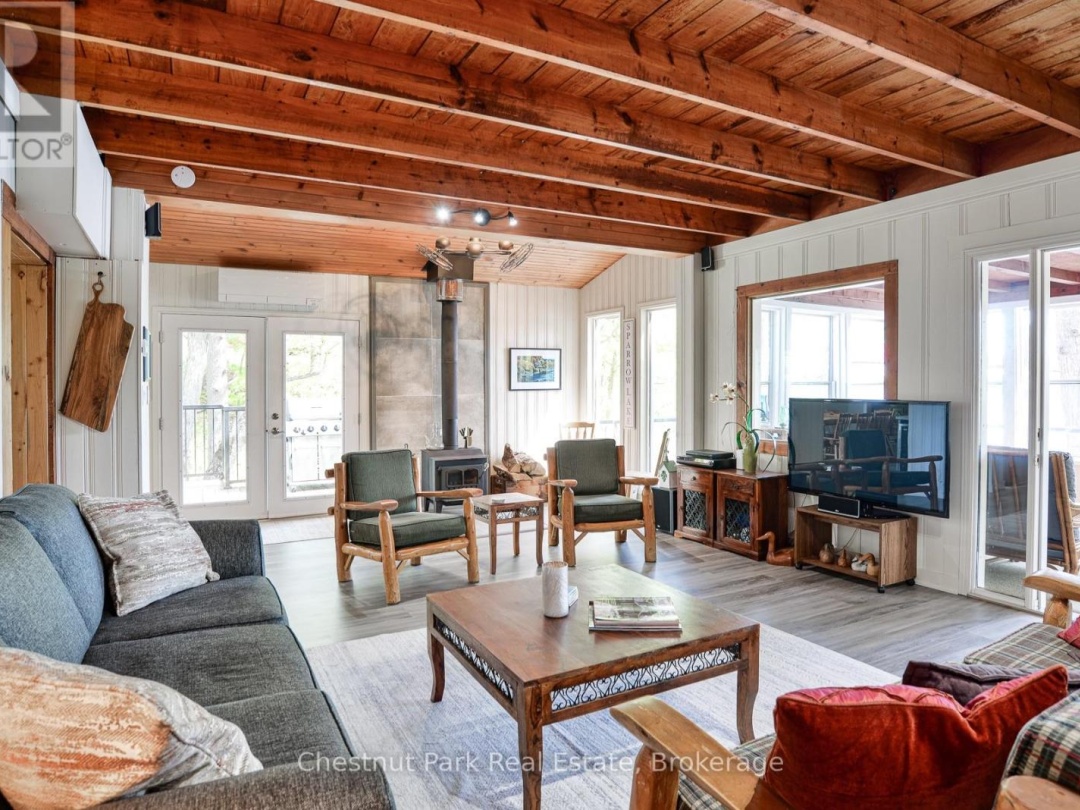 4558 Riverview Drive, Sparrow Lake