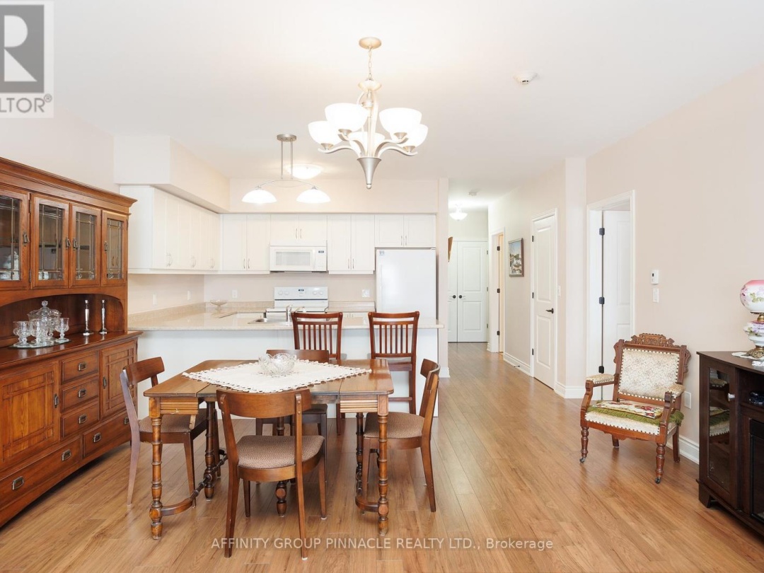 103 - 94 FRANCIS STREET W, 