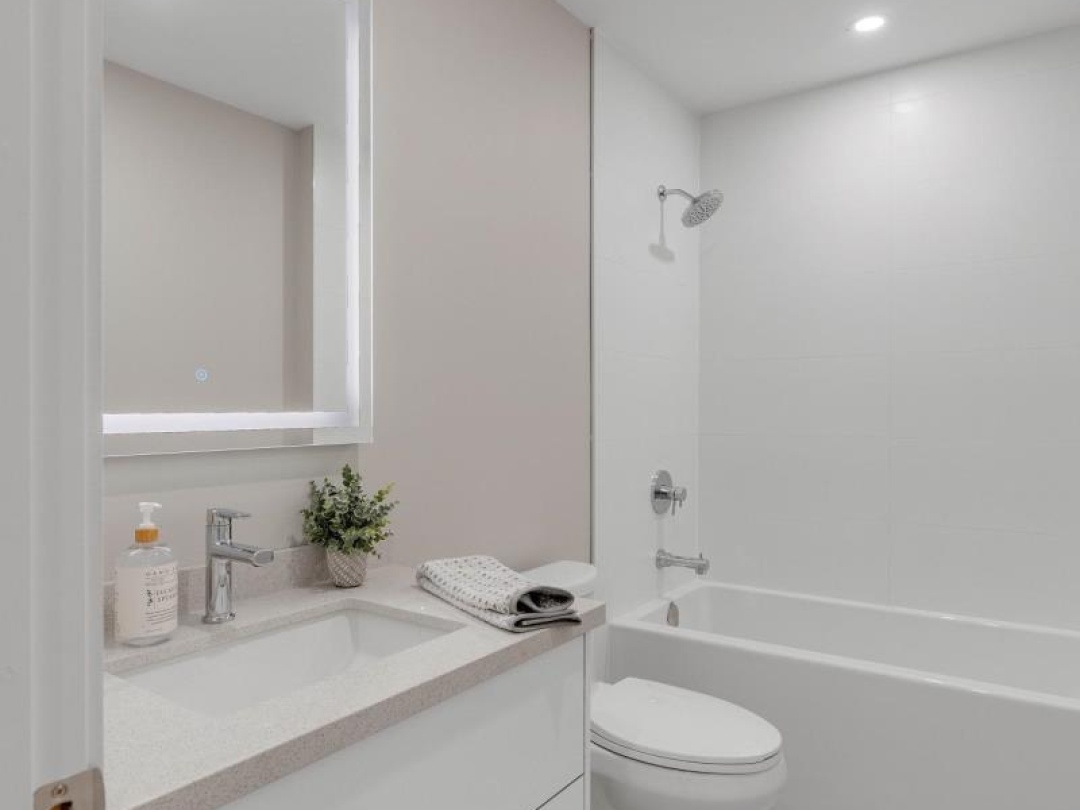 203 - 32 BRUNEL ROAD, 