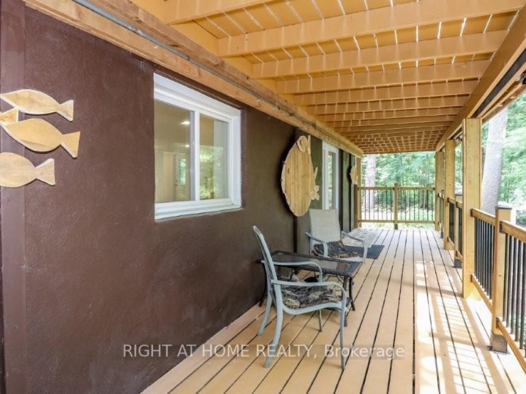 7459 ISLAND CRESCENT, 