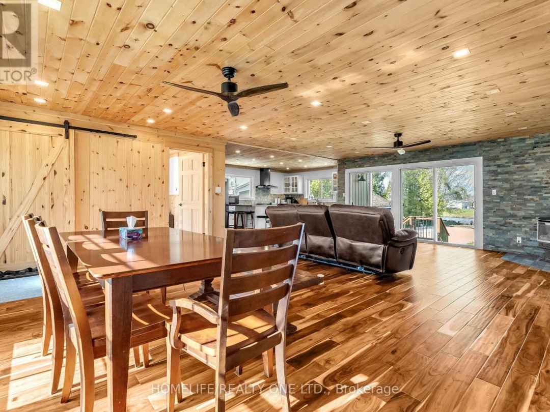 4055 Glen Cedar Drive, Lake Simcoe