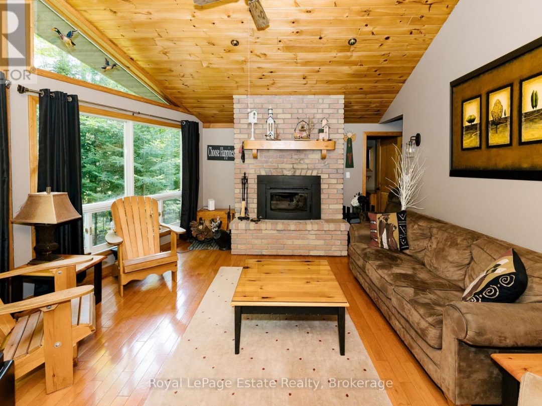 1157 BETWEEN LAKES TRAIL, Soyers Lake