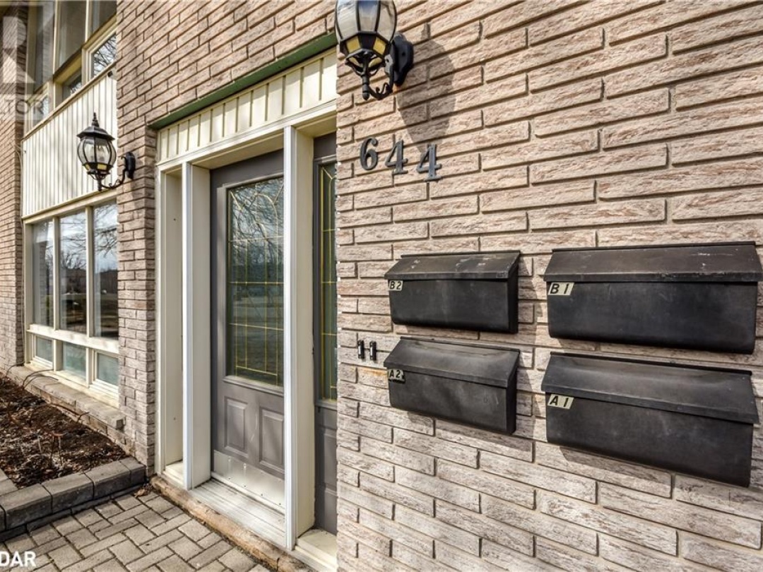 644 Mississaga Street W, Orillia