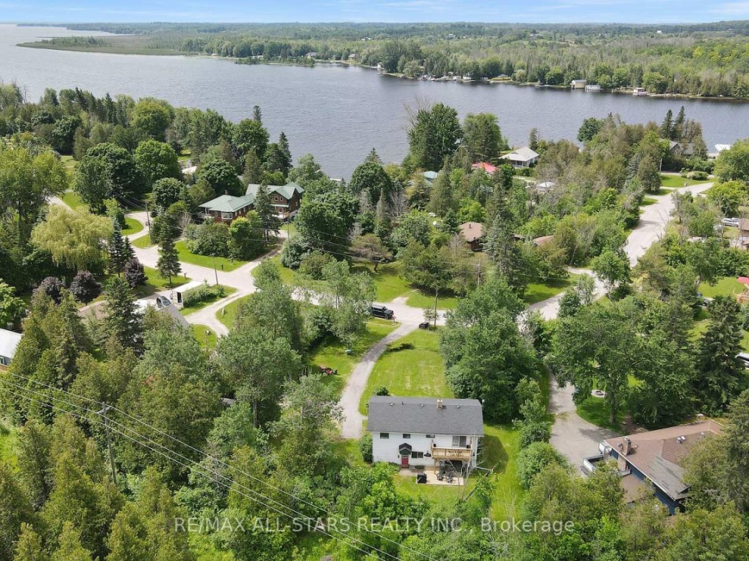43 Sturgeon Glen Road, Sturgeon Lake