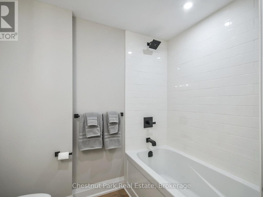 205 - 200 ANGLO STREET, 