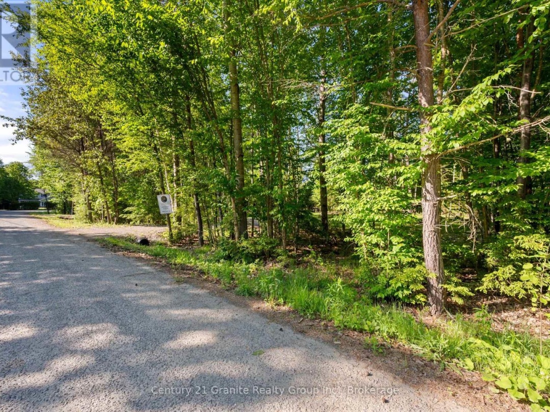 1042 Suburban Court, Gull Lake