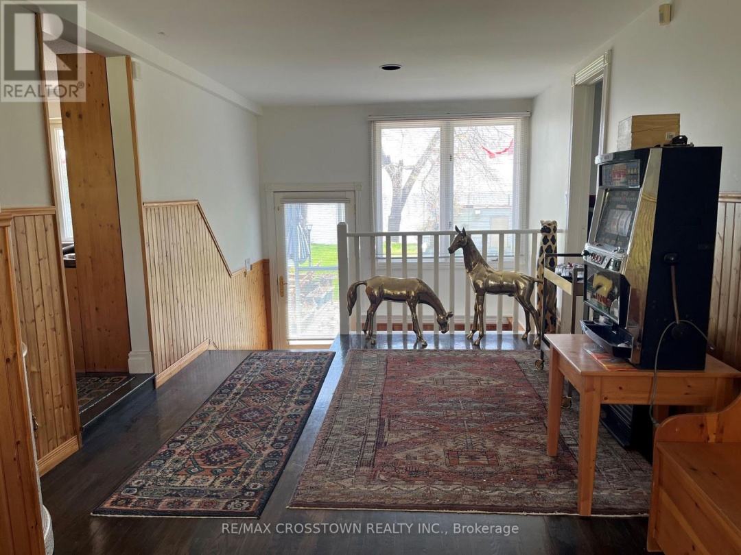 155 Parkside Drive, Lake Simcoe