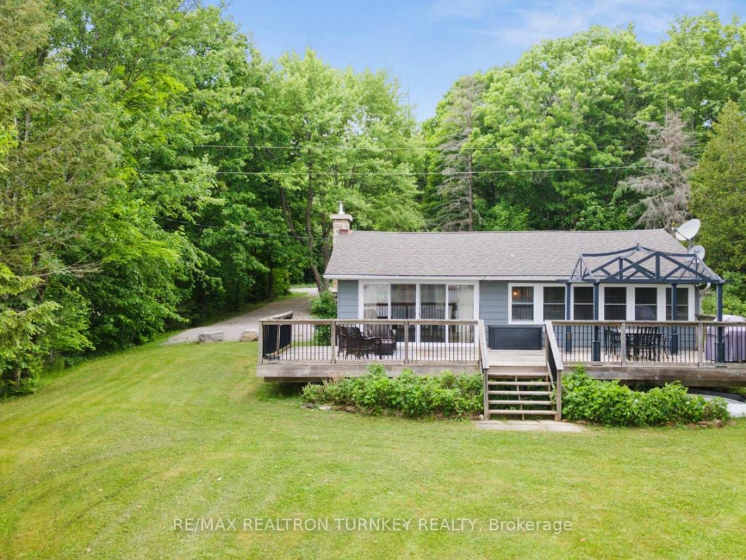 310 Northern Avenue, Big Bald Lake
