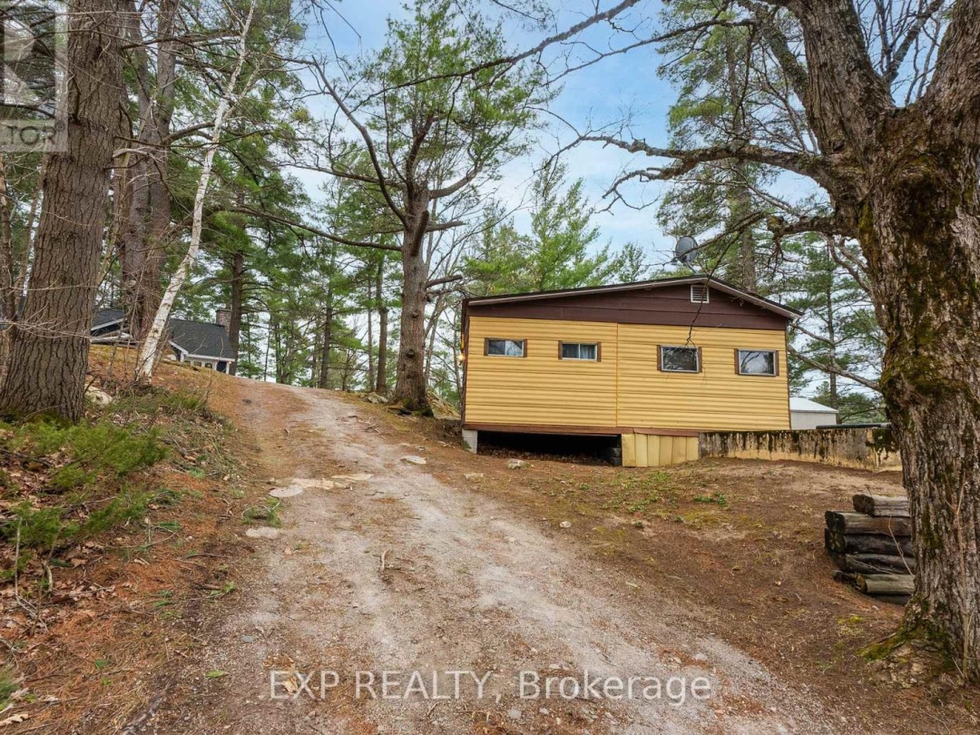 5B SOUTHWELL DRIVE, Horseshoe Lake