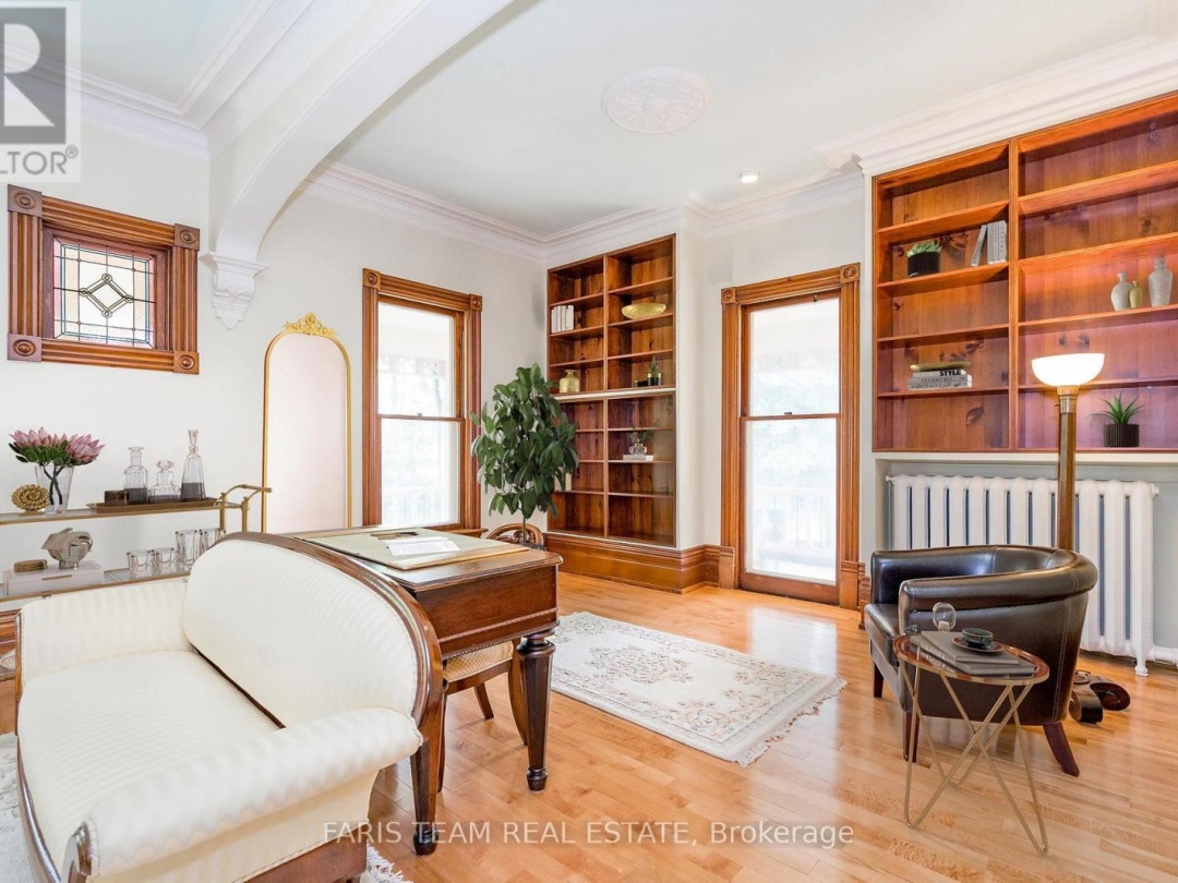 136 WEST STREET N, 