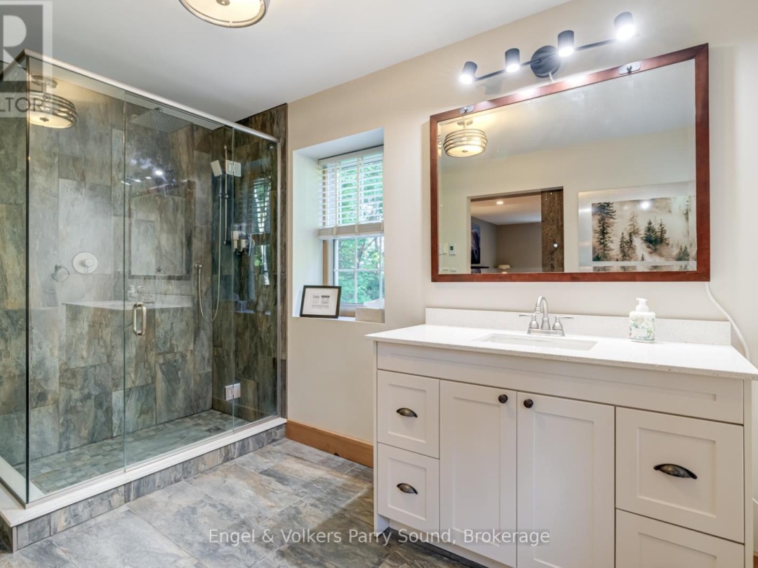 6 HARMONY LANE, 