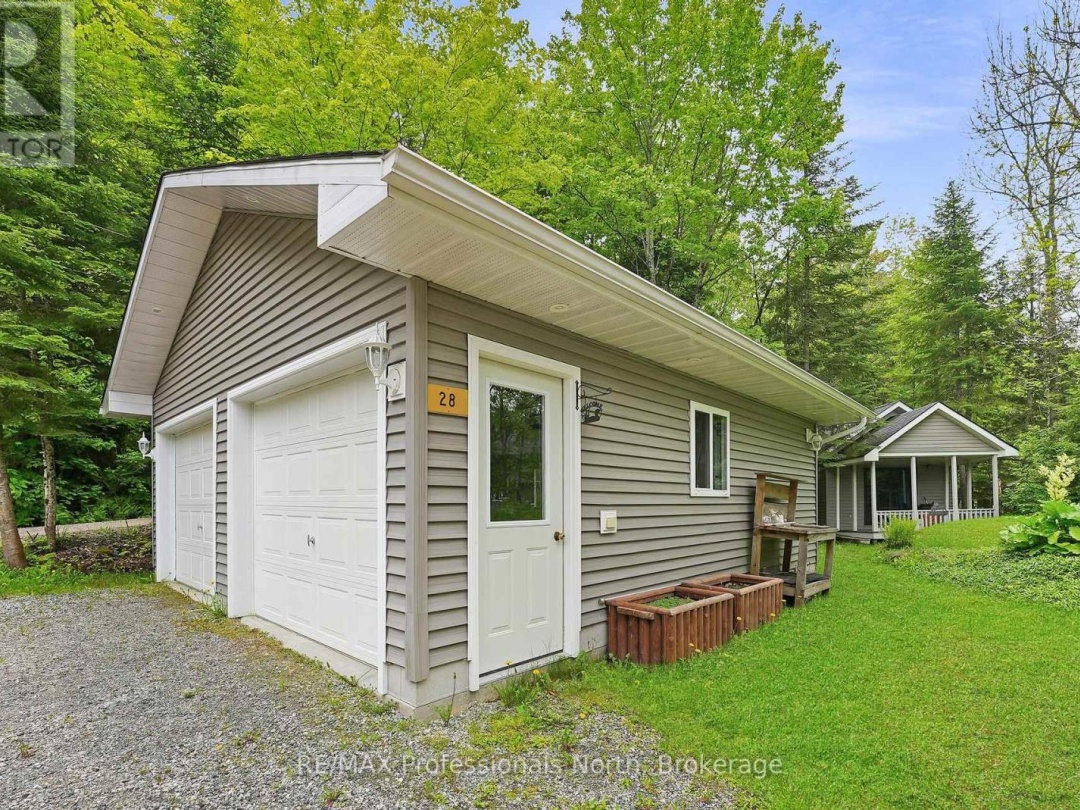 1093 Comak Crescent, St Nora Lake
