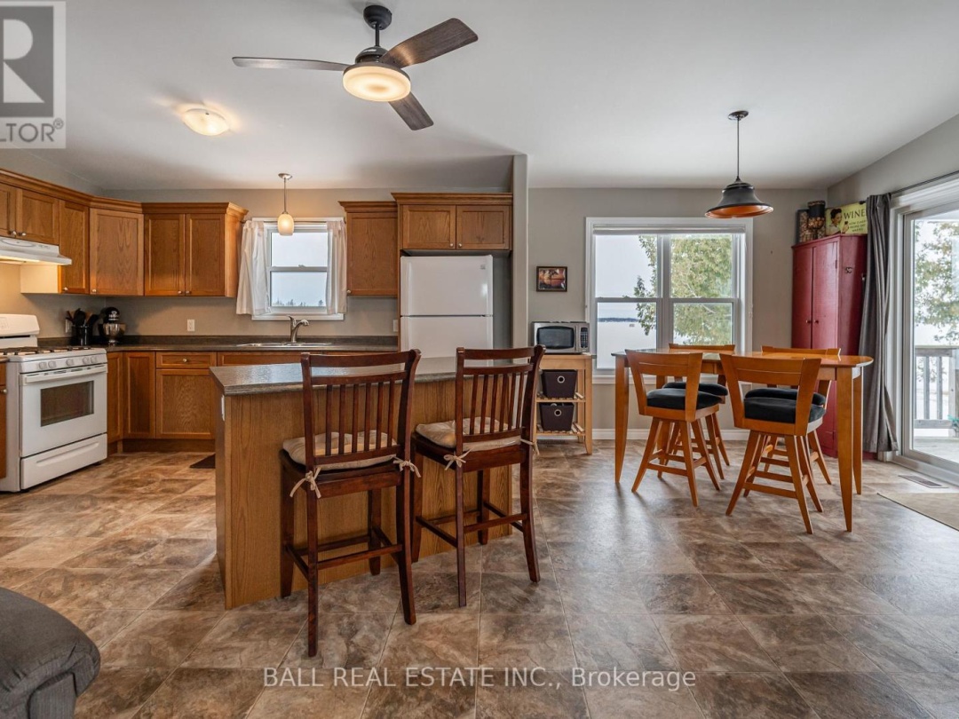 35 Elder Street, Sturgeon Lake