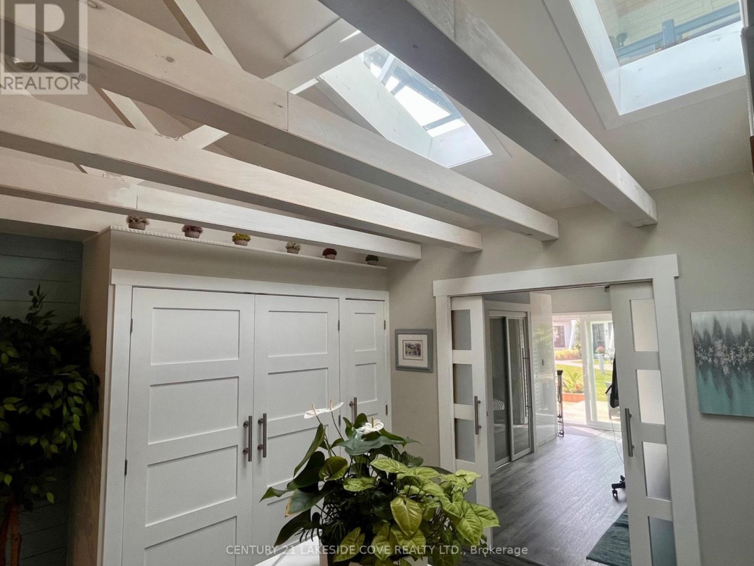 Unit 2 3 Paradise Boulevard, Lake Simcoe