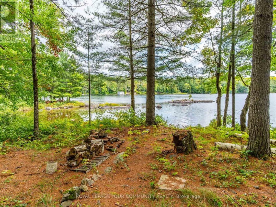 1031 Obelisk Trail, Davis Lake