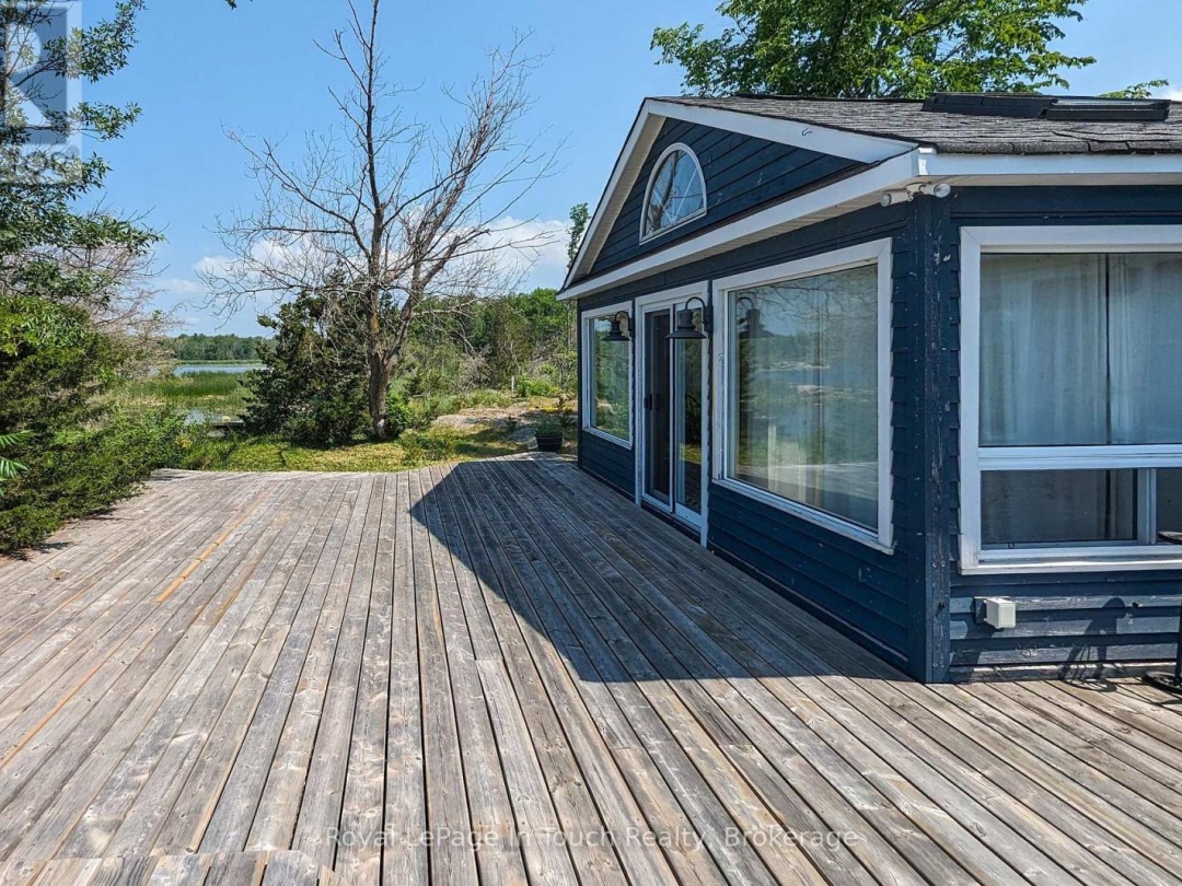 2 Island 130, Georgian Bay