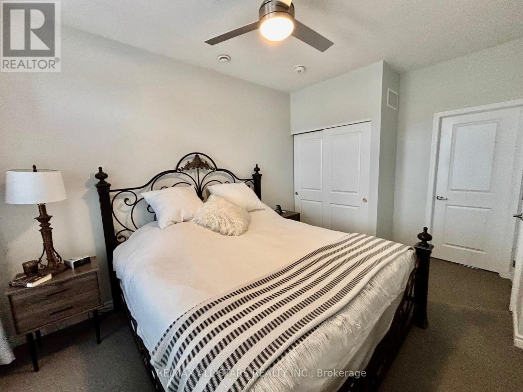 8 WYN WOOD LANE, Orillia