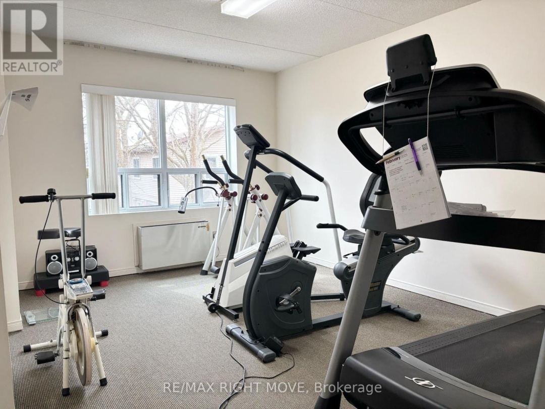 103 54 Fittons Road W, Orillia