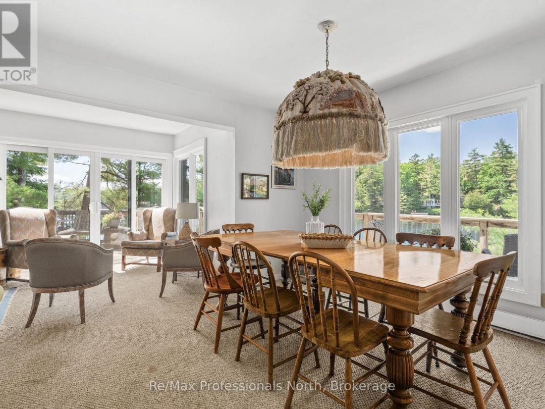 61 ISLAND 26LM ISLAND, 