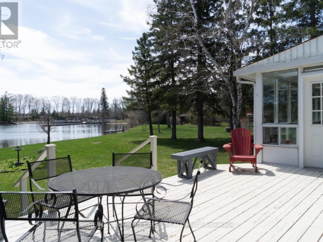 1389 Canal Road, Talbot Lake
