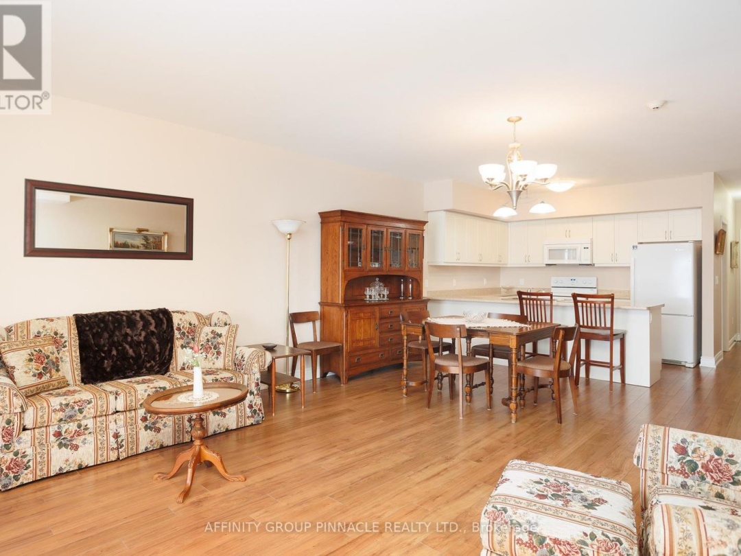 103 - 94 FRANCIS STREET W, 