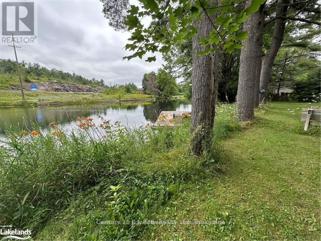 4708 Severn Street, Severn Lake