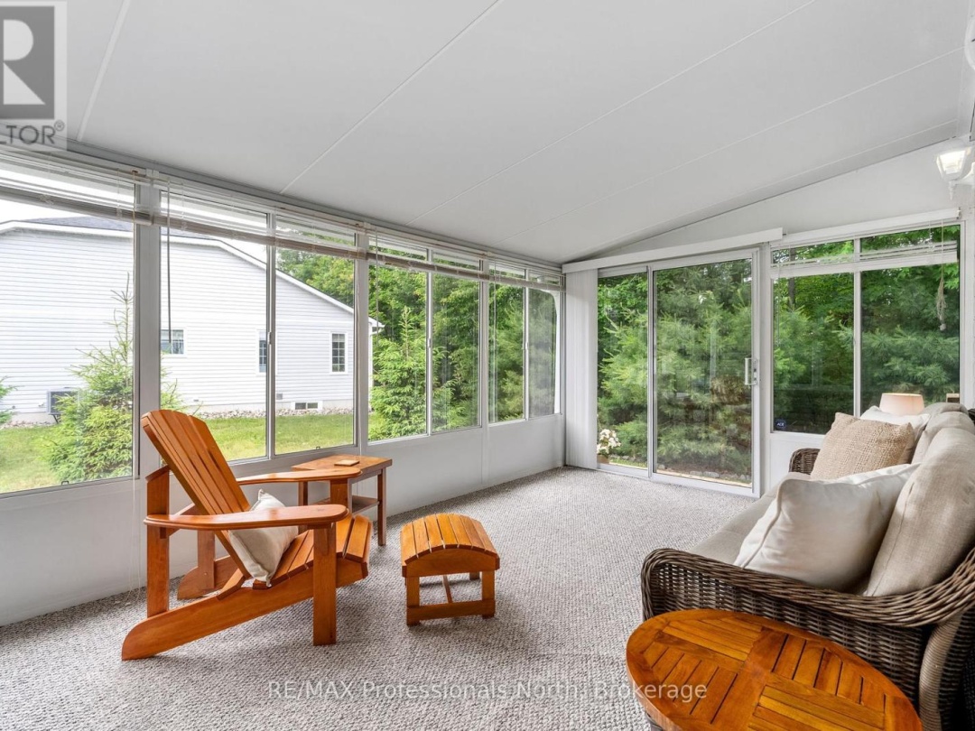 4 RED MAPLE COURT, 