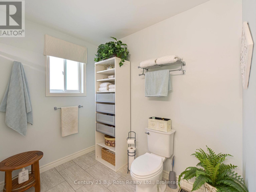 3196 Monarch Drive, Orillia