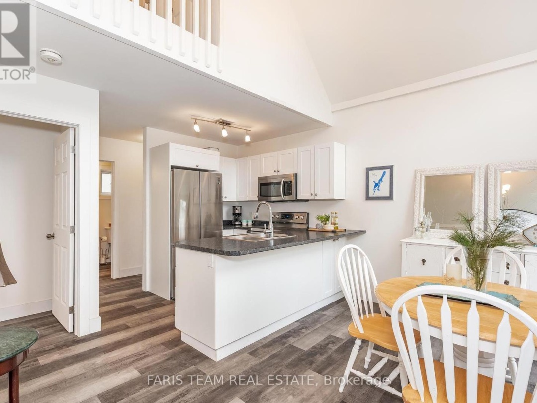 1036 Beverley Lane, Gull Lake