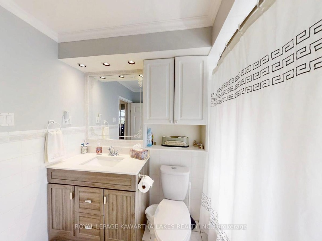 835 Cedar Glen Road, Sturgeon Lake