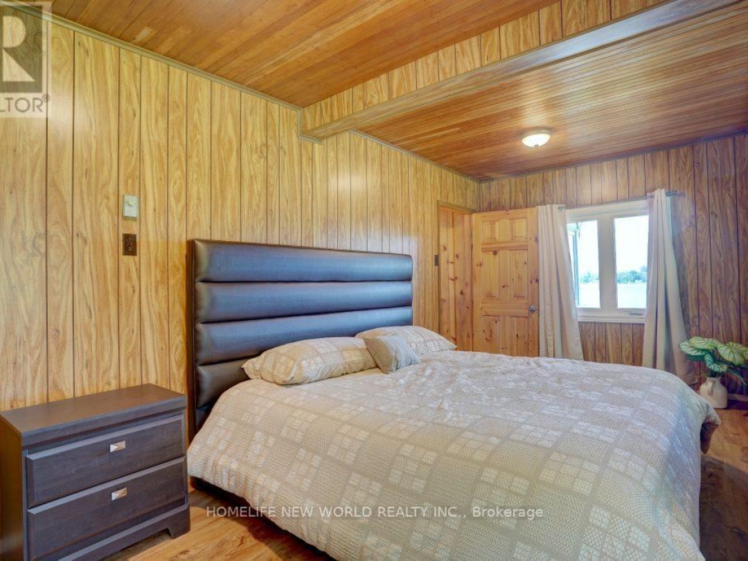 21 Potts Shore Road, Cameron Lake