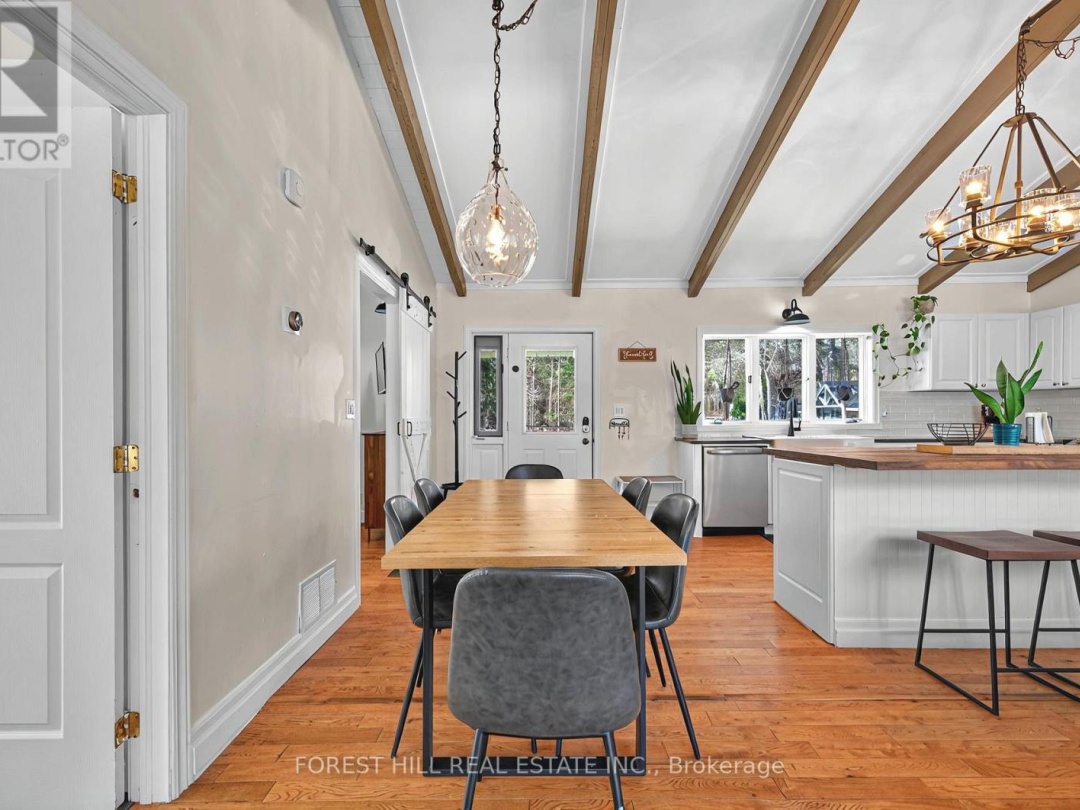 31 Glen Acres Road, Big East Lake