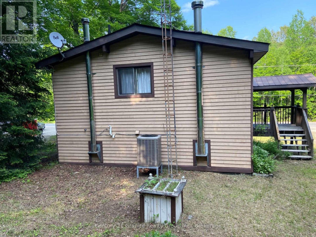 1549 TRAPPERS TRAIL ROAD, 