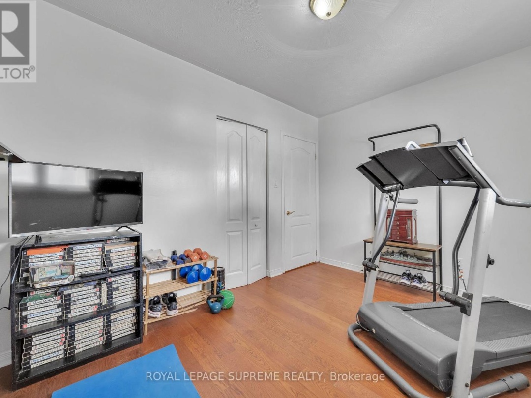 8740 12 Highway, Oro-Medonte
