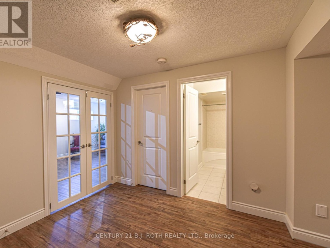 15 - 5 INVERMARA COURT, Lake Simcoe