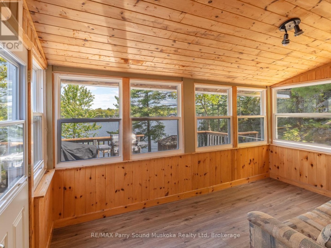 7 ISABELLA ISLAND, 