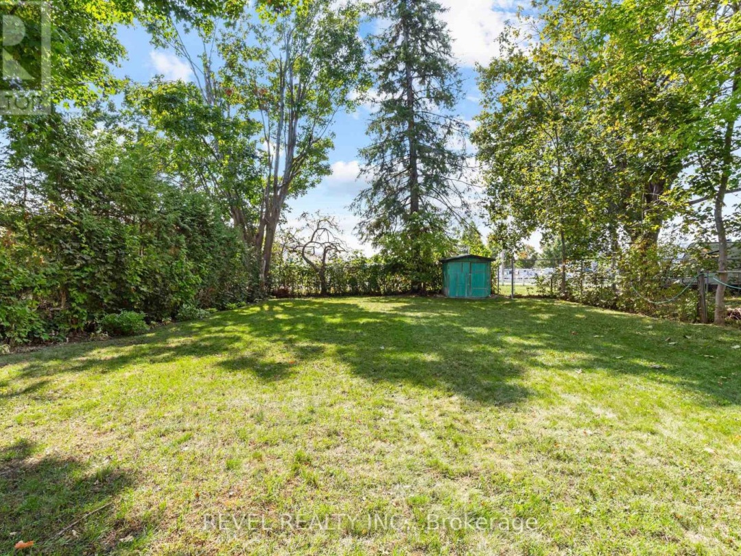 72 KING STREET W, 