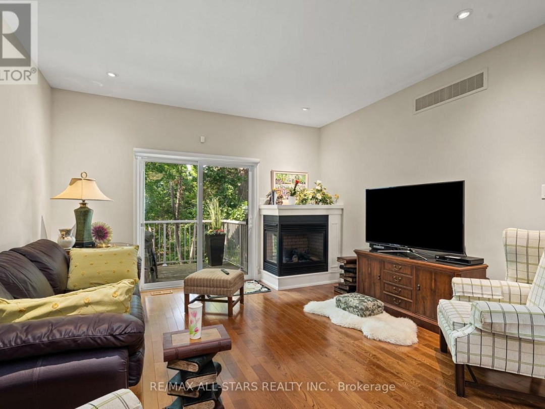 84A FRANCIS STREET E, 