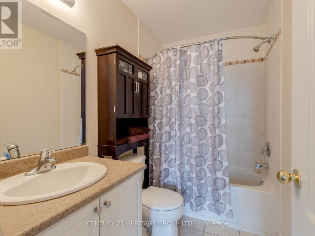 64 - 800 WEST RIDGE BOULEVARD, 