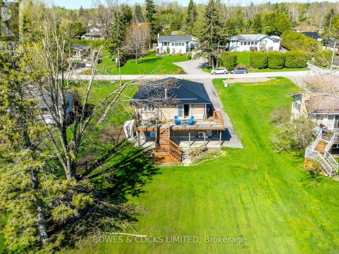 240 Lakeshore Drive, Pigeon Lake