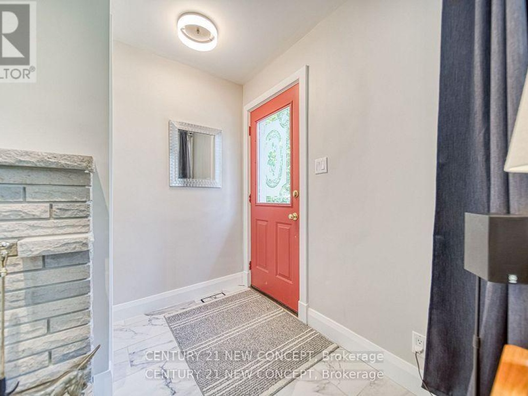 51 FITTONS ROAD E, 