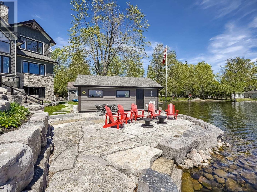 30 Pirates Glen Drive Nw, Pigeon Lake