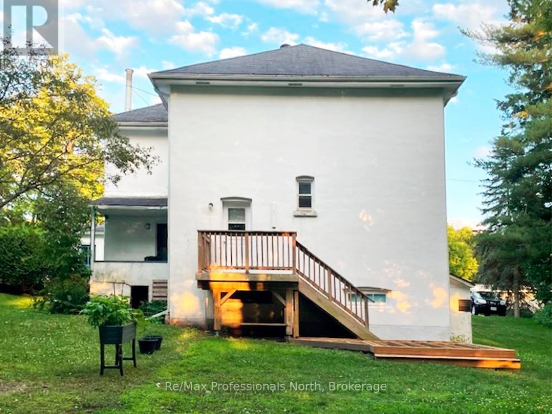 145 Front Street, Lake Muskoka