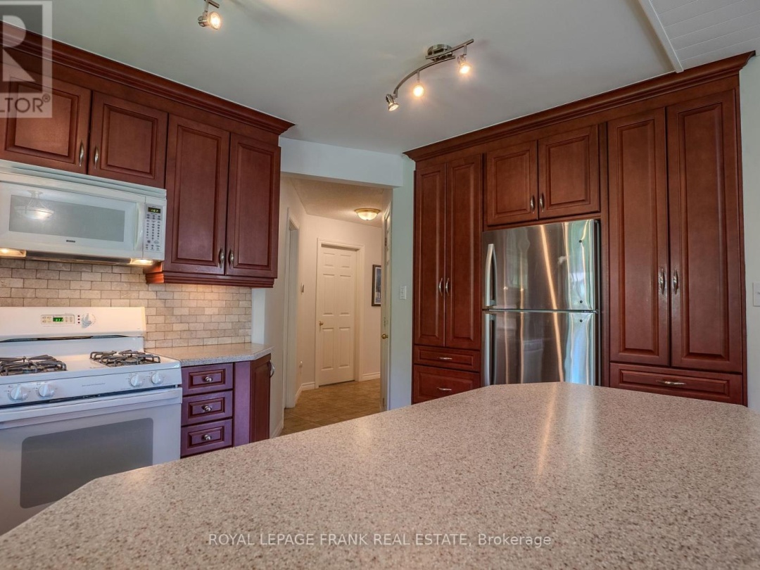 41 Pirates Glen Drive, Pigeon Lake