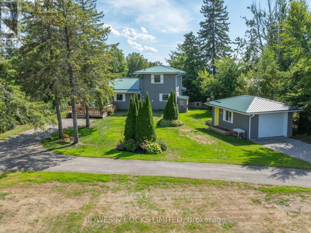 32 STURGEON GLEN ROAD, 