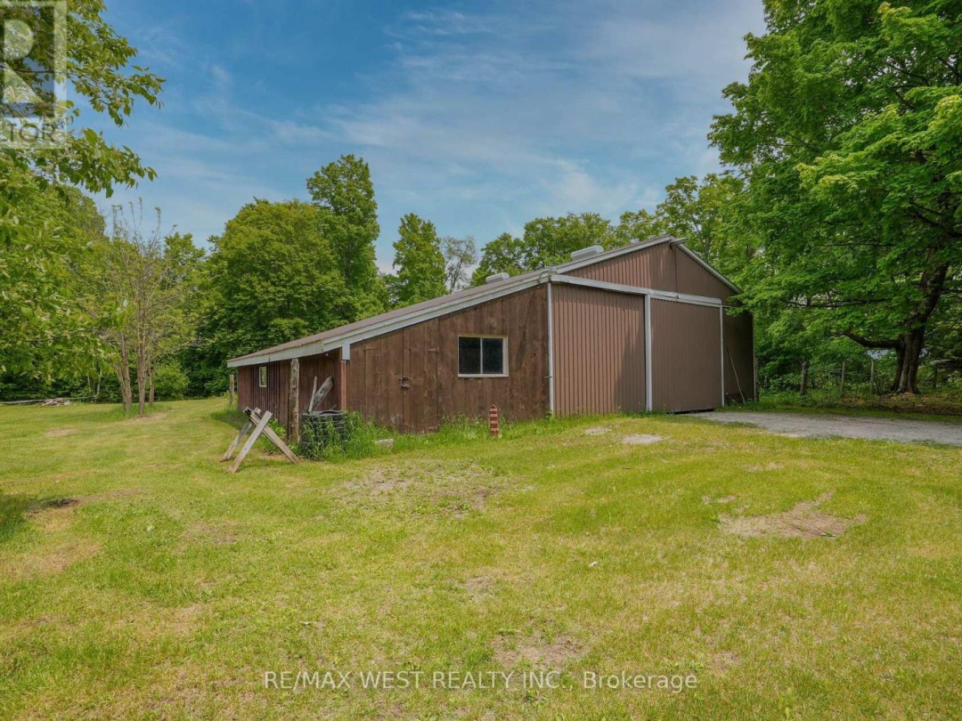 741 Ingram Road, Coldwater Lake