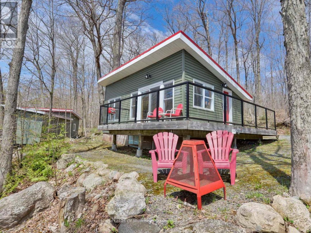 7 - 7 SILVER POINT ROAD, 