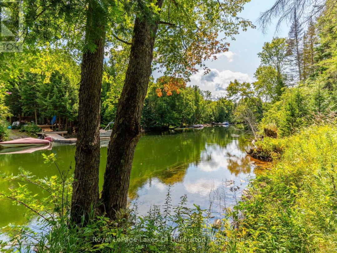 1117 Mistivale Road, Gull Lake